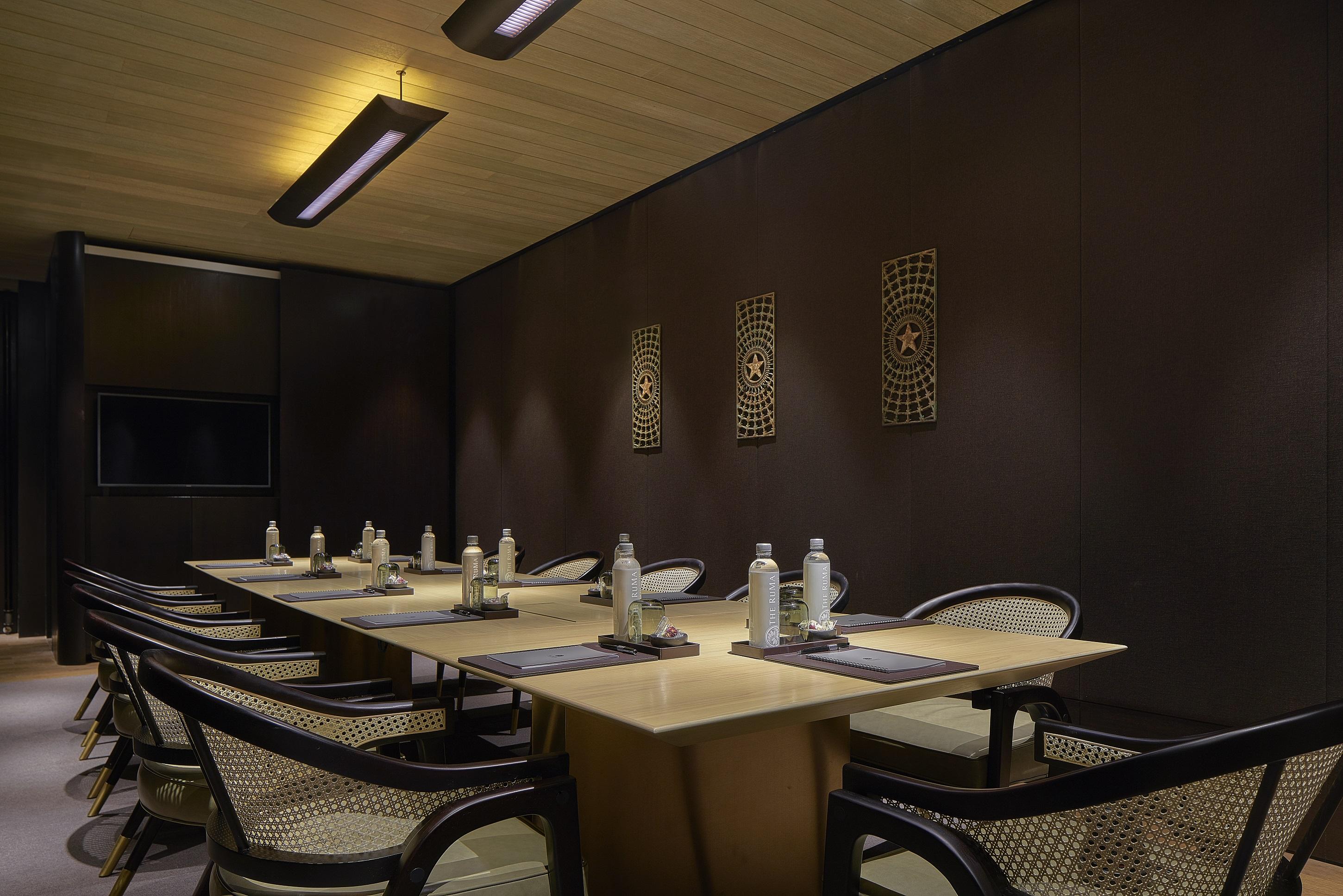 더 루마 호텔 앤 레지던스 쿠알라룸푸르 외부 사진 The interior of the restaurant